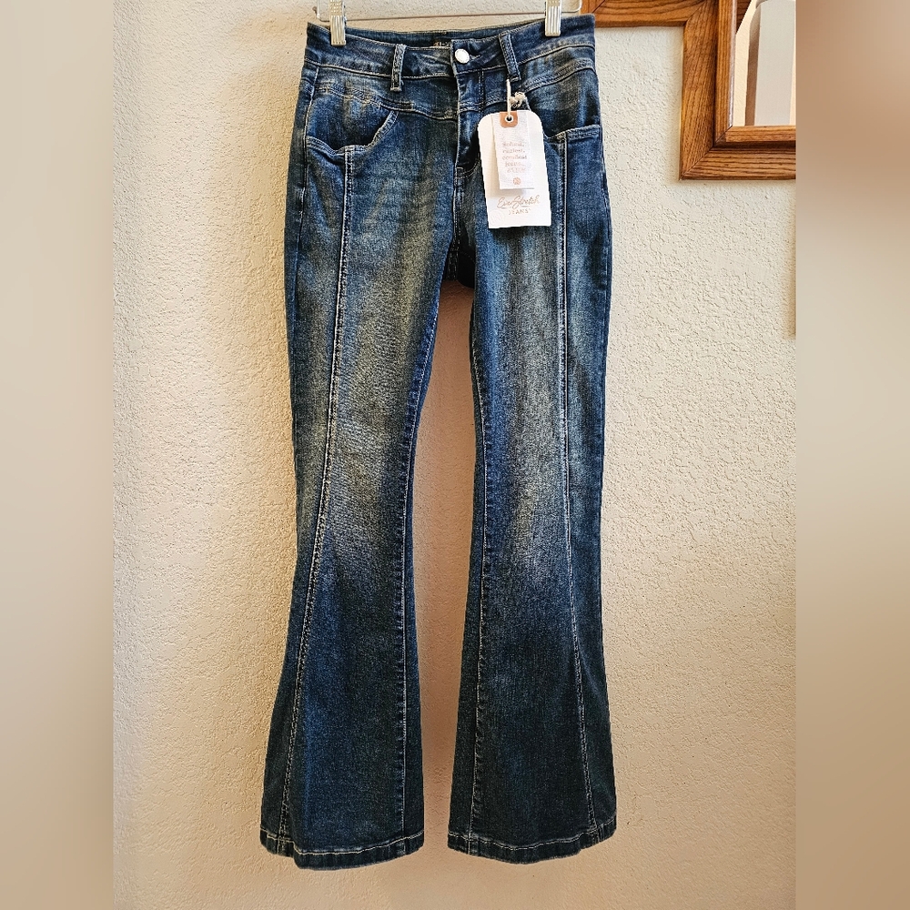 Coco & Carmen EverStretch Jeans M  NEW WITH TAGS